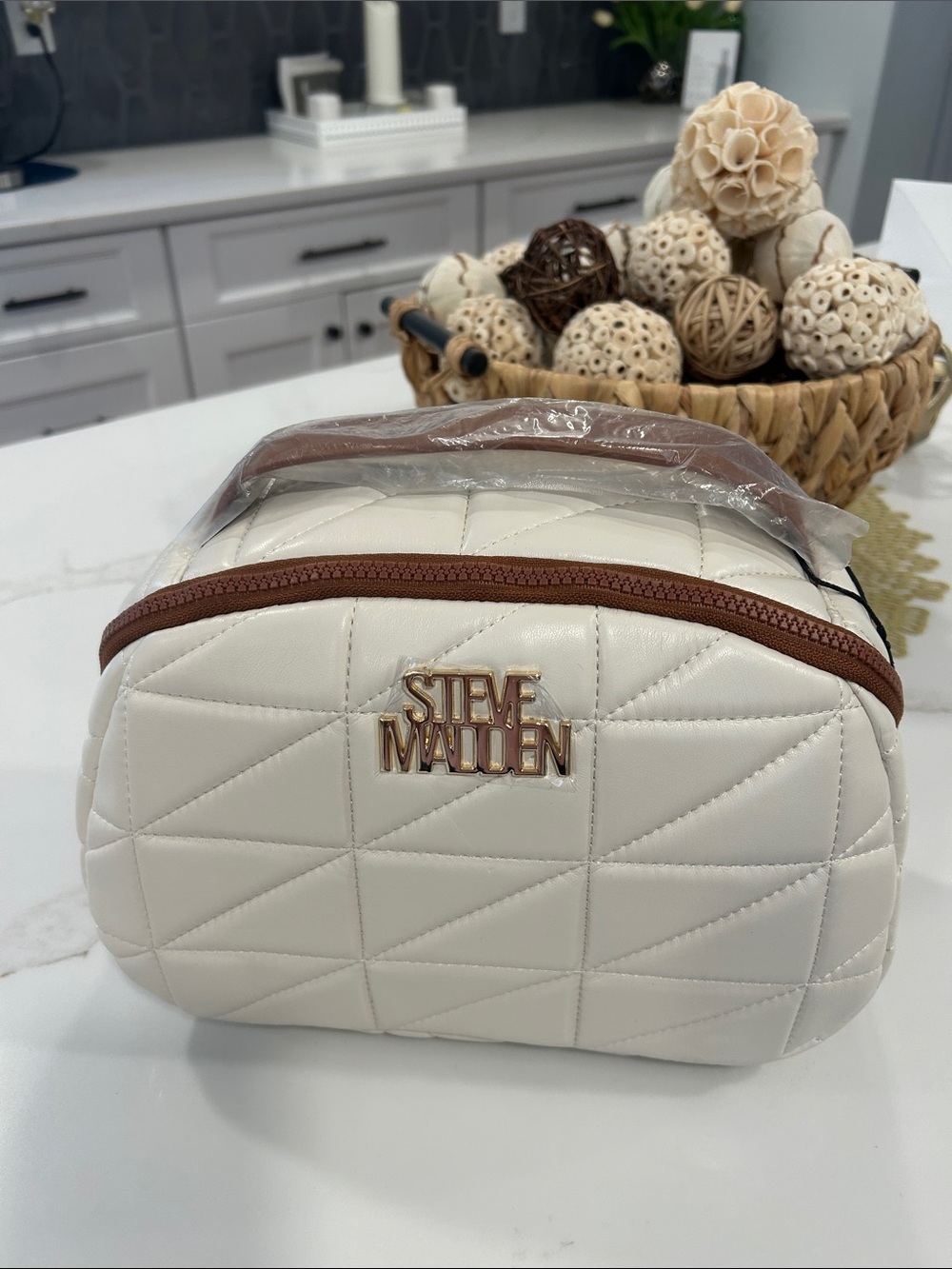 Steve Madden Quilted Cosmetic Pouch in Cream and Brown